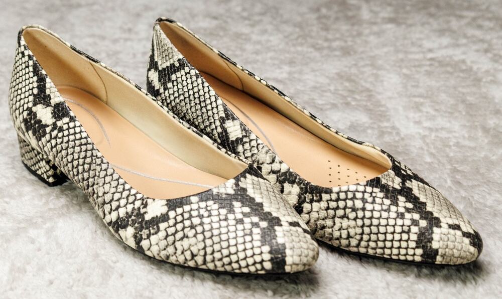 Easy Spirit Caldise Snake Print Leather Block Heel Shoes Womens Size 9 NWOB